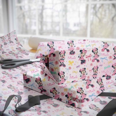 Disney Minnie Christmas Wrapping Paper – Cute Kawaii Pink Xmas Gift Wrap for Holiday Gifts Disney Minnie Christmas Wrapping Paper – Cute Kawaii Pink Xmas Gift Wrap for Holiday Gifts