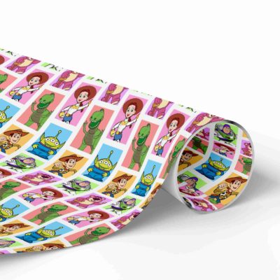 Disneyland Toy Story Seamless Pattern – Buzz & Woody Christmas Paper Pixar Gift Wrap Disneyland Gifts Disneyland Toy Story Seamless Pattern – Buzz & Woody Christmas Paper Pixar Gift Wrap Disneyland Gifts